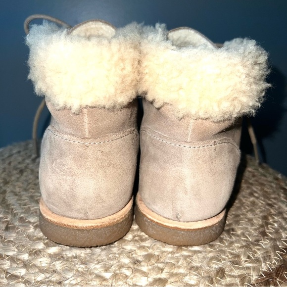 Koolaburra Jett Lace Up Ankle Boots - Picture 4 of 8